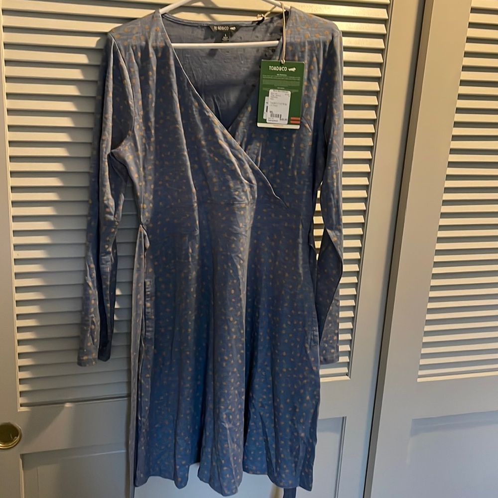 NWT Toad and Co ladies faux wrap dress size L